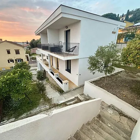 Cosy Au Coeur Du Lavandou - Fr-1-816-42 Apartamento